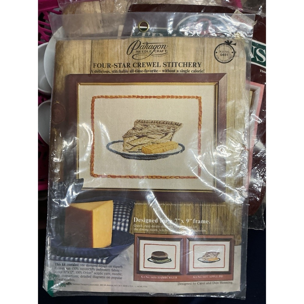 Vintage Paragon 1976 Crewel needle craft Kit No. 0451 unopened "Apple Pie"
